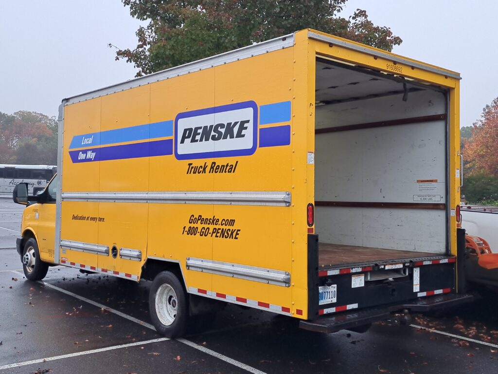 Penske 16 Foot Truck